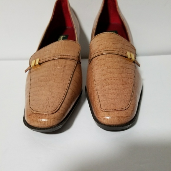Dress shoes - Picture 1 of 8